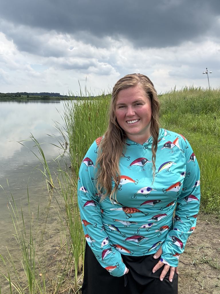 Women's Crank Bait Hooded Fishing Shirt