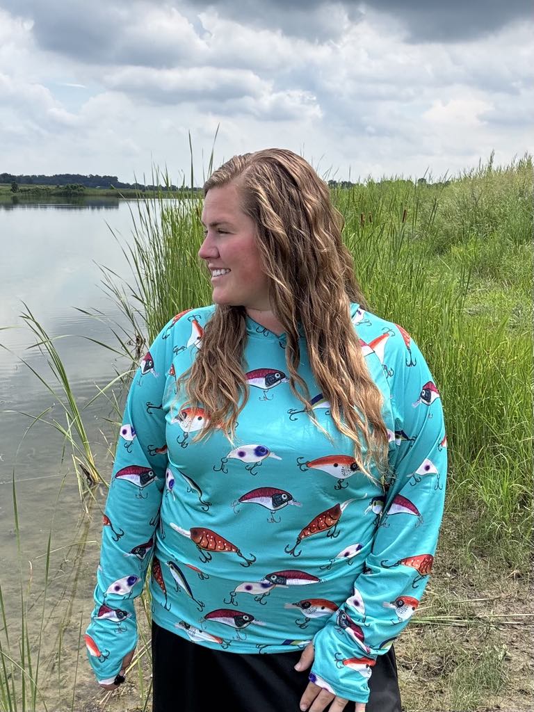 Women's Crank Bait Hooded Fishing Shirt