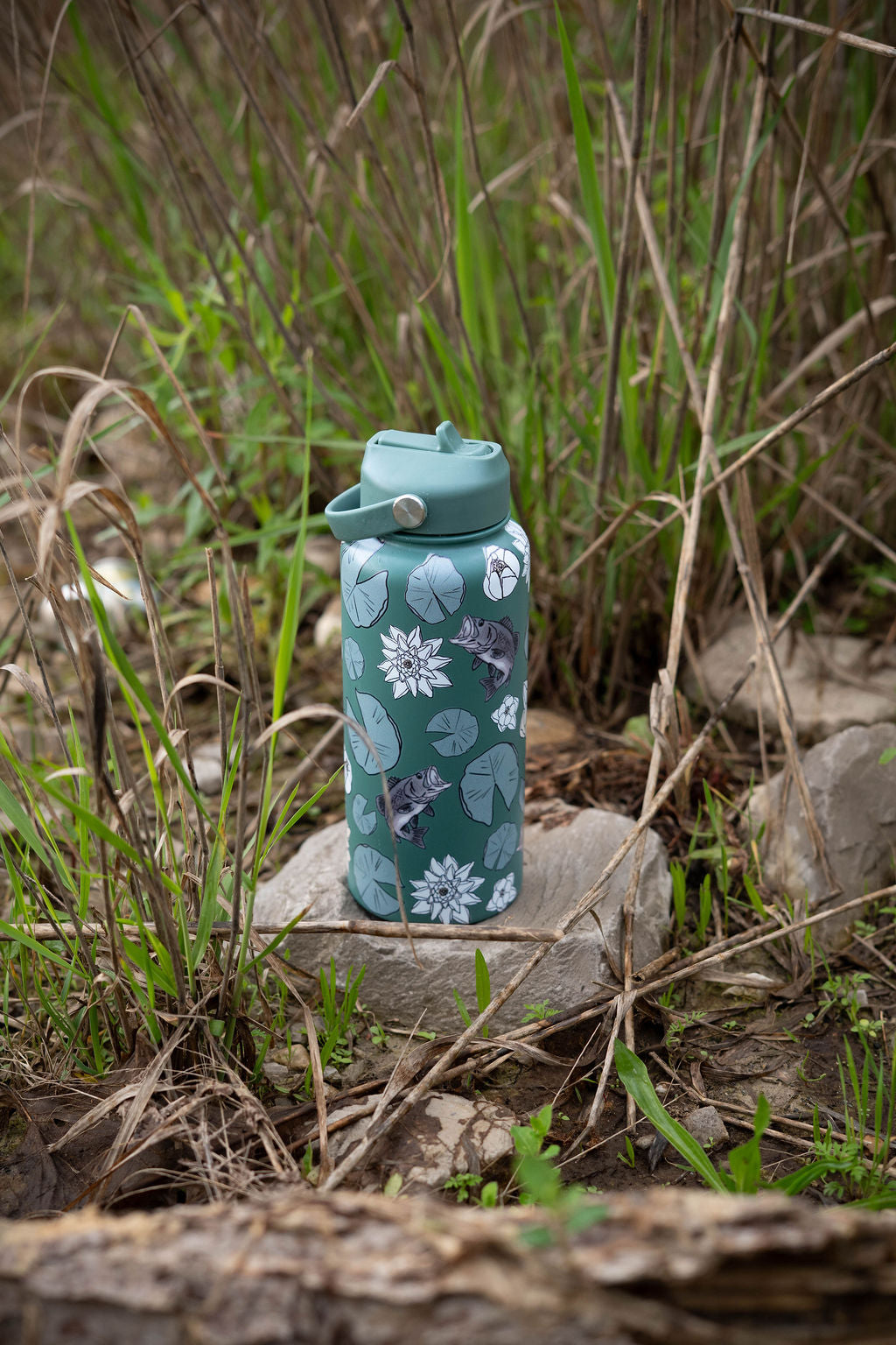 Allure 32 oz Water Bottle
